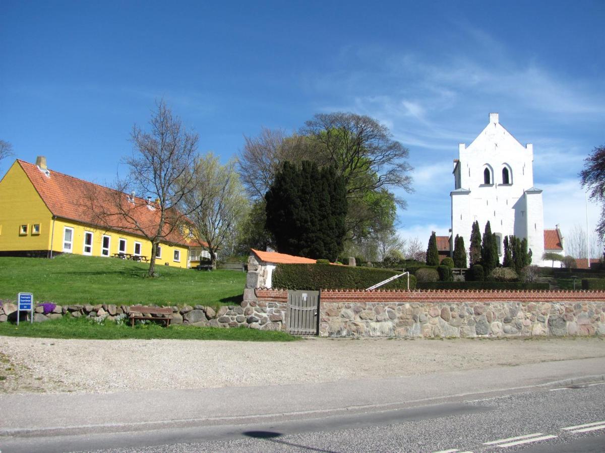 Tisvildehegn Bandb Helsinge ภายนอก รูปภาพ
